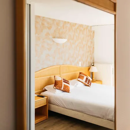 Hotel Edenia - Estime & Sens